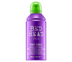 Tigi Bed Head Foxy Curl Extreme Curl Mousse 250ml - Pěna na vlny