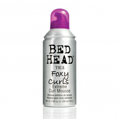 Tigi Bed Head Foxy Curls Mousse 250ml - Silně tužící pěna pro kudrnaté vlasy